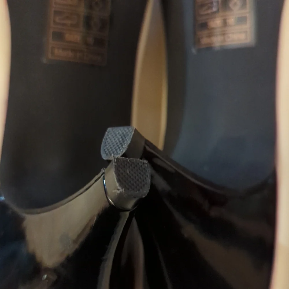 B.A.I.T. VEGAN VINTAGE STLYE PUMPS - Picture 10 of 12
